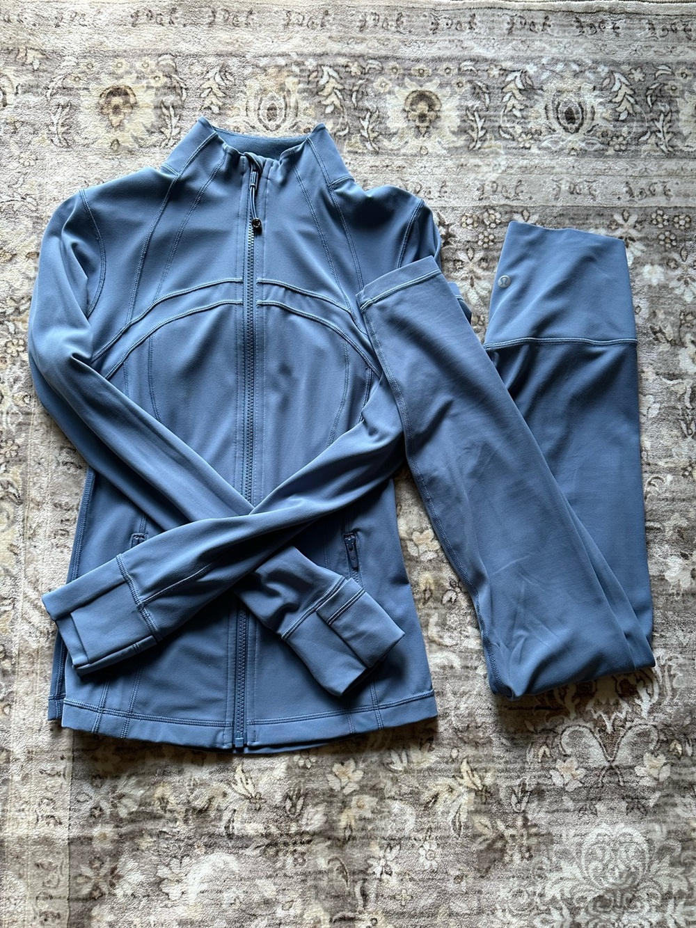 Lululemon Define Jacket & Lululemon Leggings